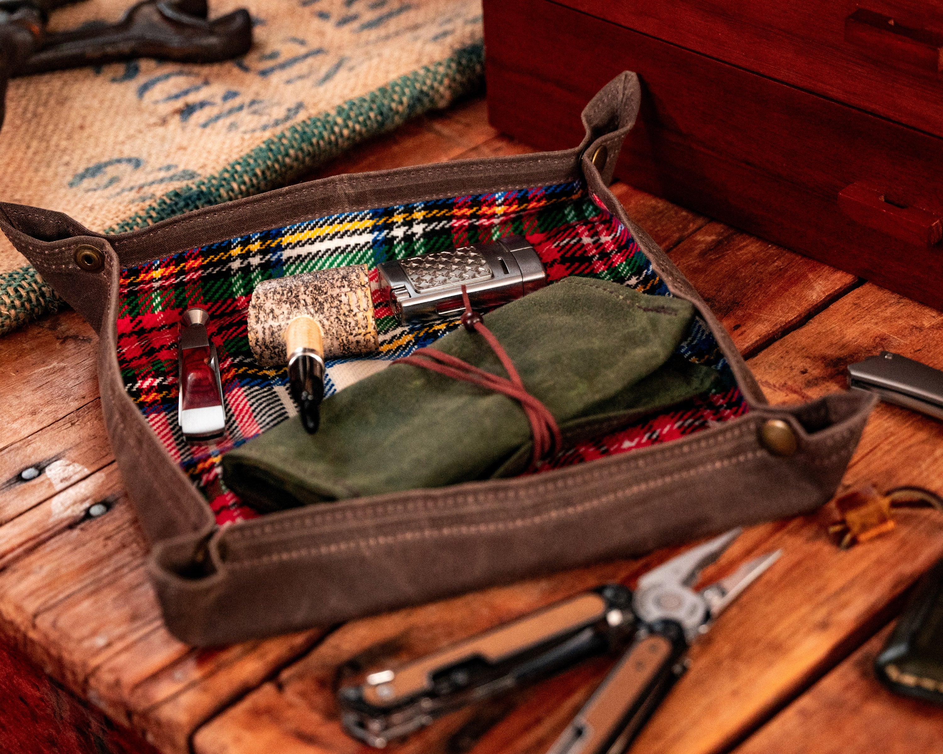 Carry Commission Vintage Plaid Waxed Canvas Travel Tray (Large)