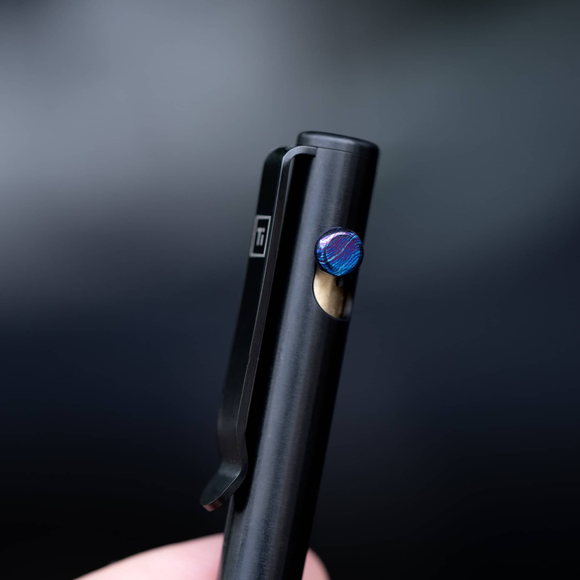 Slim Bolt Action Pen
