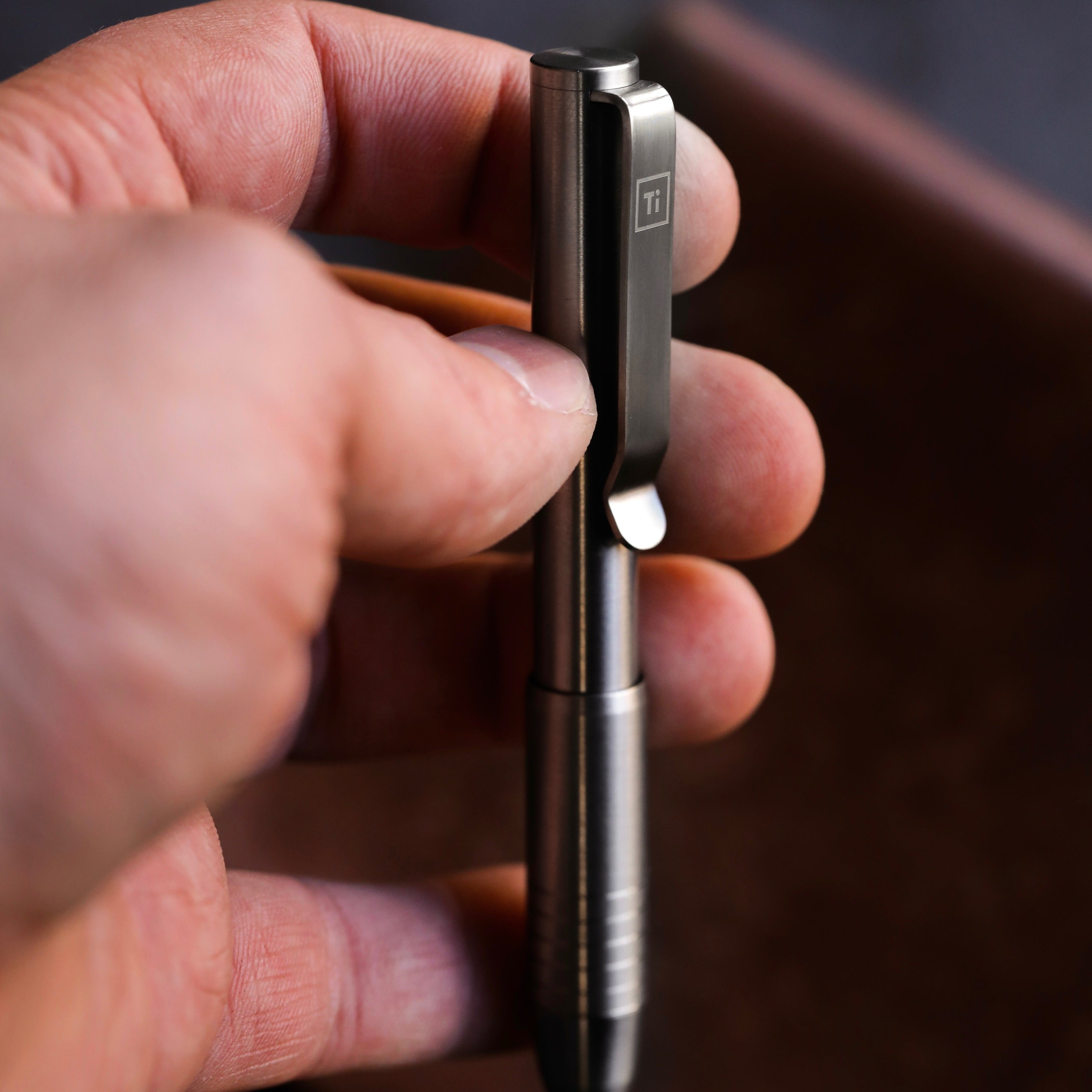 Ti Pocket Pro : The Auto Adjusting EDC Pen