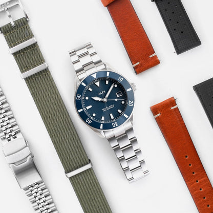 D4 Meridian Navy Matte Solar - 42mm USA