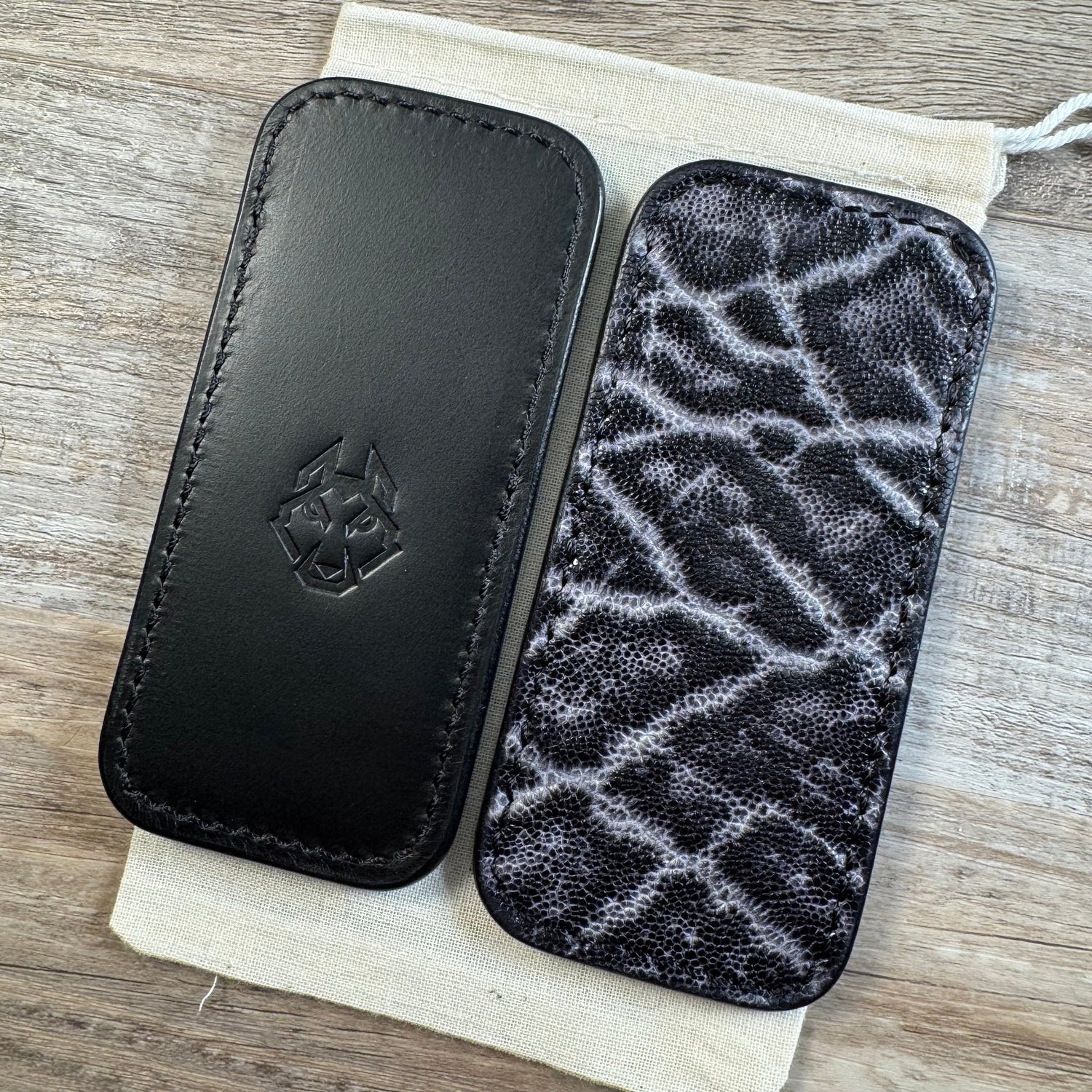 Robertson Exotic Slip - Black/White Elephant Black Thread